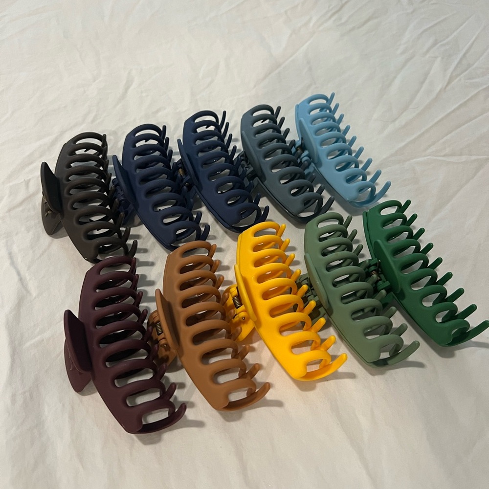 Set of 10 Colorful Hair Claw Clips - Picture 2 of 4